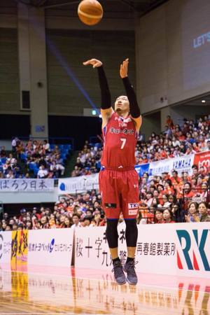 小林慎太郎選手とb League18 19シーズンにおける選手契約の継続に基本合意 熊本ヴォルターズ 小林慎太郎選手とb League18 19シーズンにおける選手契約の継続に基本合意 熊本ヴォルターズ